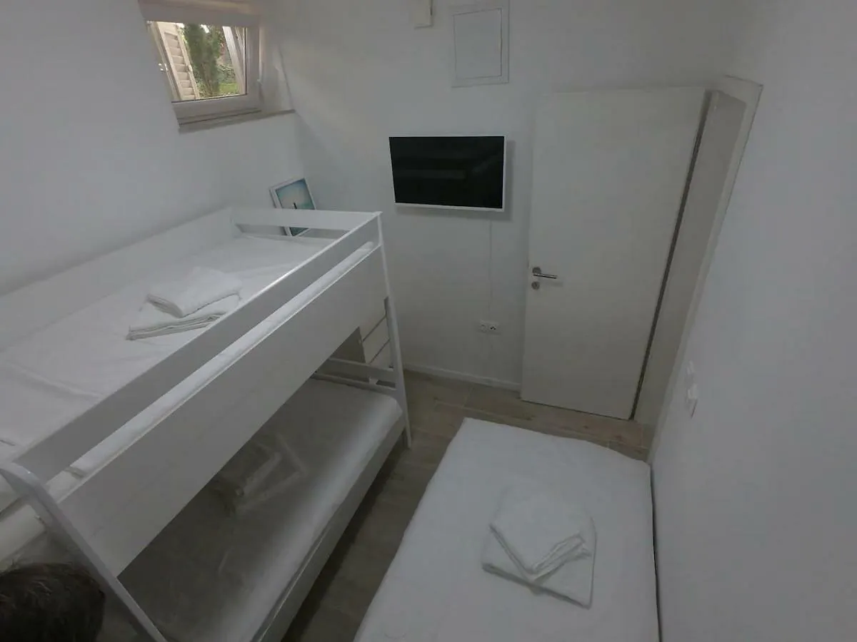 Apartment Apartman Matej -Selce