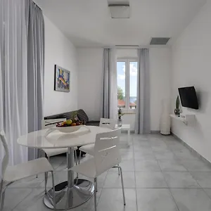 Appartamento Apartments Club Vala, Selce